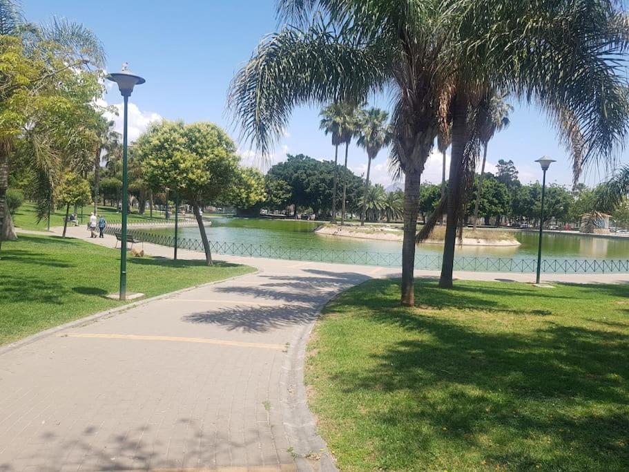 Apartamento Malaga 300 Metros De La Playa Buitenkant foto
